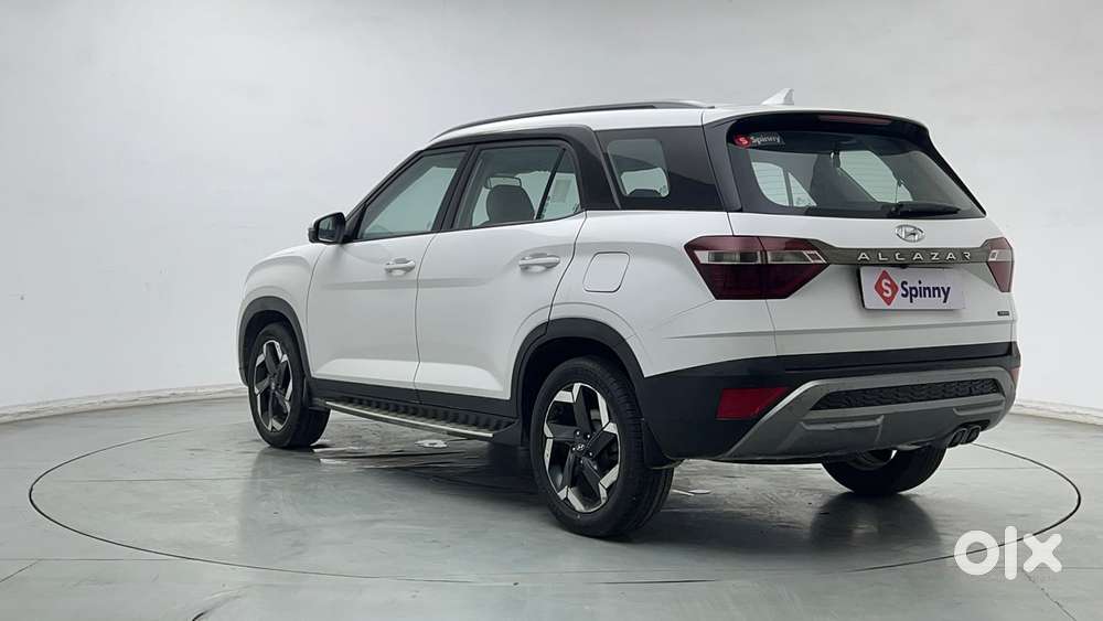 Hyundai Alcazar 1.5 Tdct Signature (o) 7s Petrol, 2023, Petrol