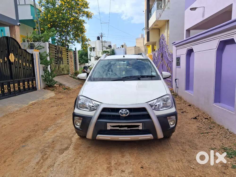 Toyota Etios Cross 2015 Petrol Well Maintained