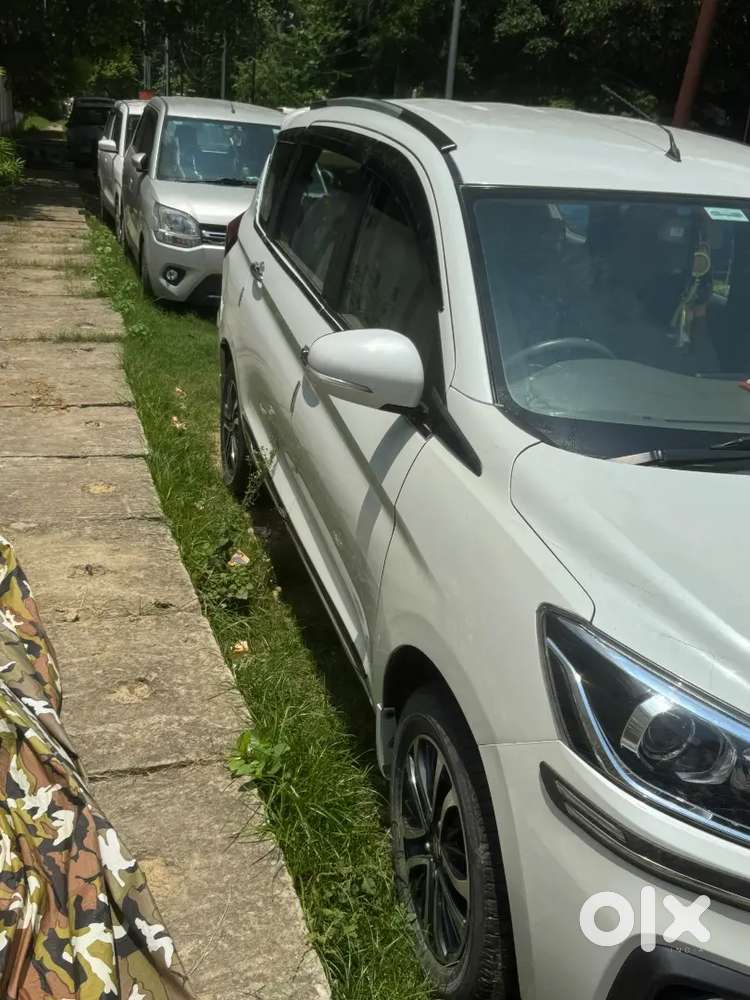 Maruti Suzuki Ertiga Zxi Cng 2024