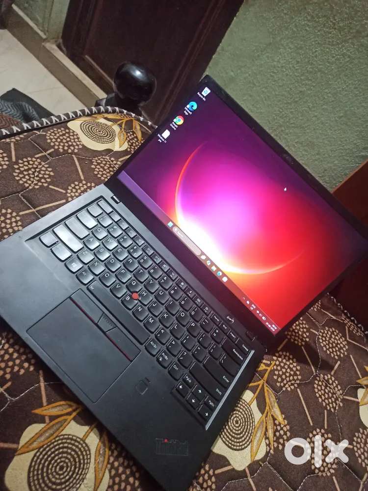 Lenovo x1 carbon good condition windows 11 pro
