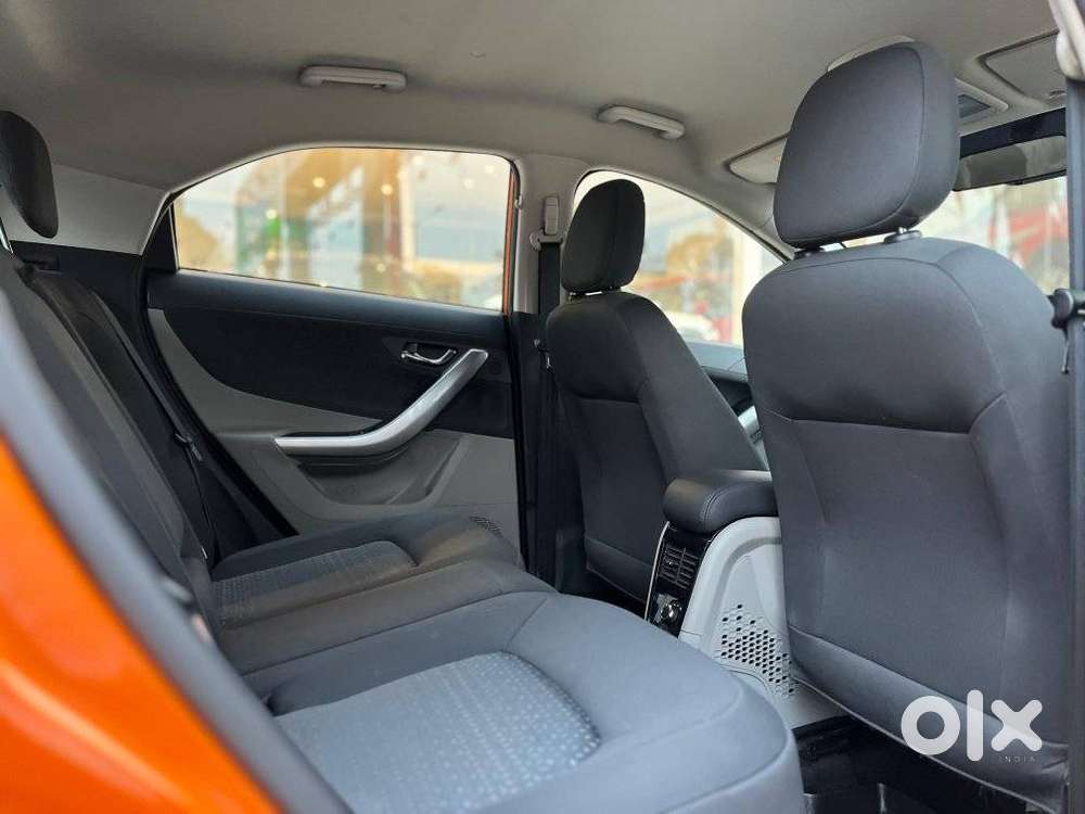 Tata Nexon 1.2 Revotron Xza Plus, 2018, Petrol