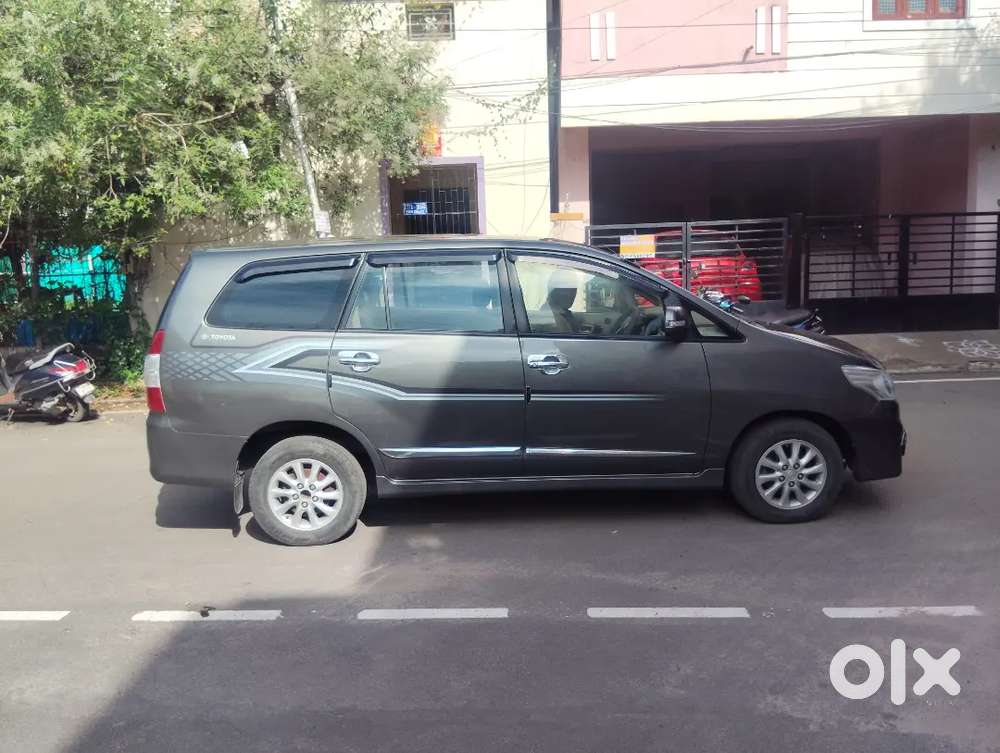 Toyota Innova 2013 Desial