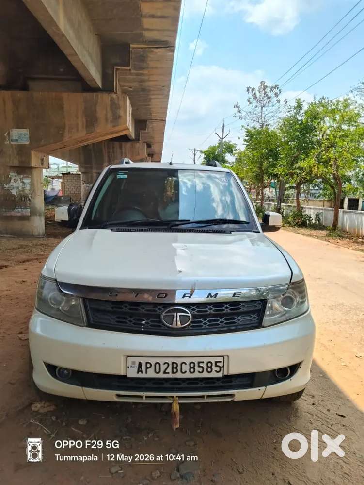 Tata Safari Storme 2017 Diesel 150000 Km Driven