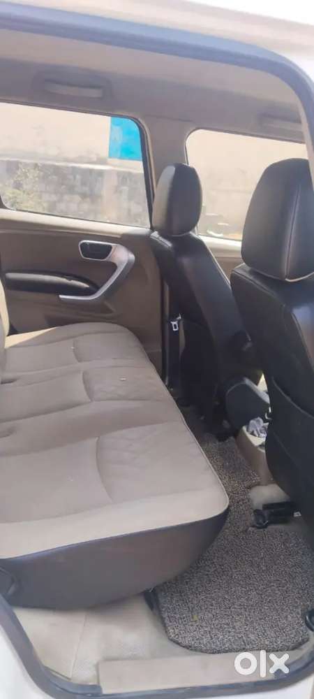Mahindra Tuv 300 Plus 2019 Diesel 200000 Km Driven