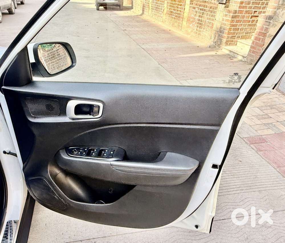 Hyundai Venue 1.5 Crdi Sx (o), 2021, Diesel