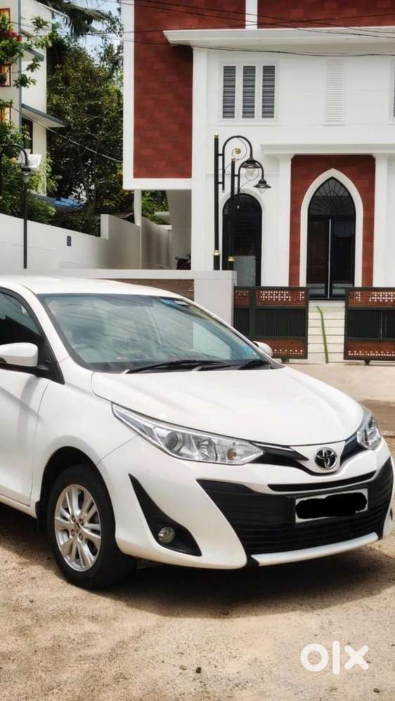 Toyota Yaris Car Automatic 2019
