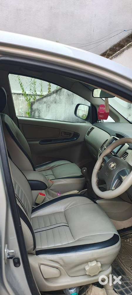 Toyota Innova 2014 Diesel Well Maintained