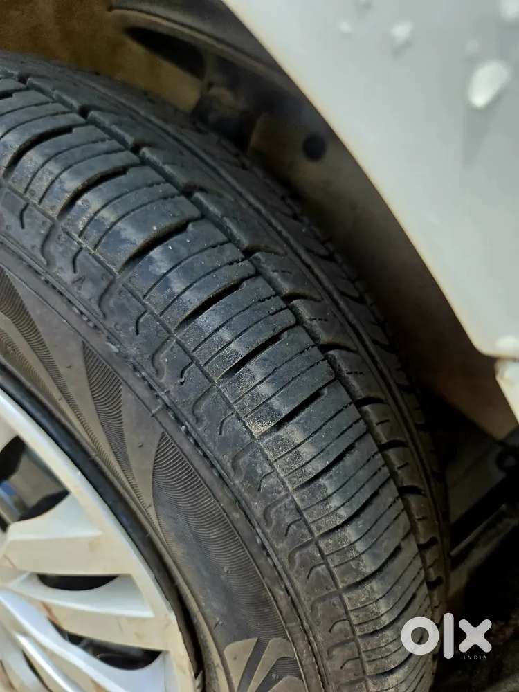 Maruti Suzuki Dzire 1.2 2011