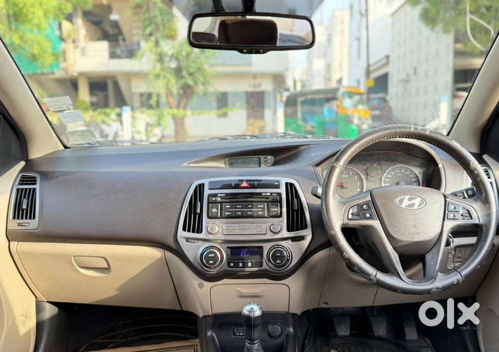 Hyundai I20 Sportz 1.2 Bs-iv, 2013, Petrol