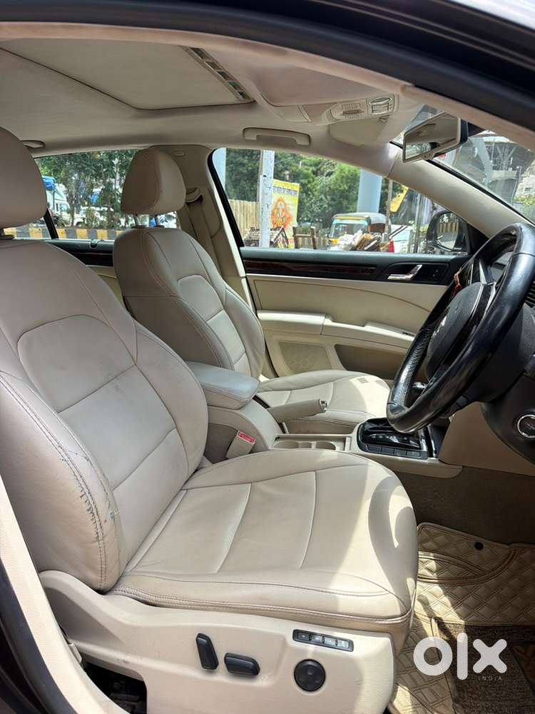 Skoda Superb 2015 Petrol 72833 Km Driven
