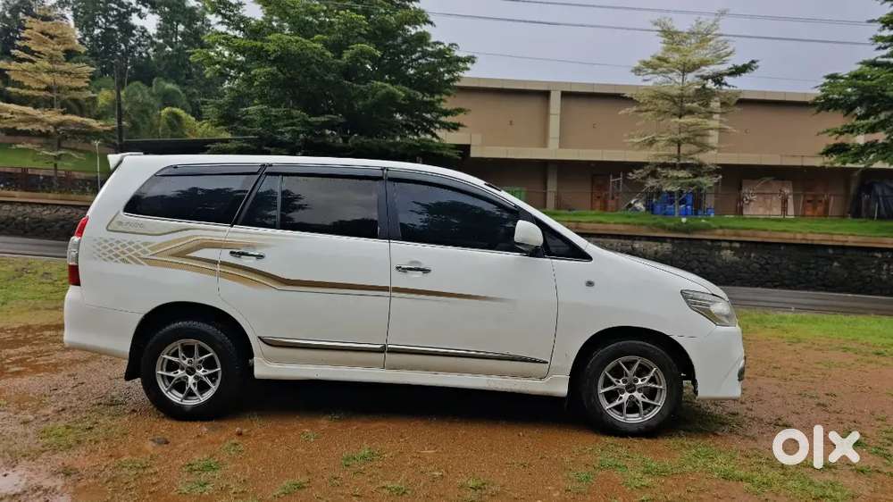 Toyota Innova 2012 Diesel