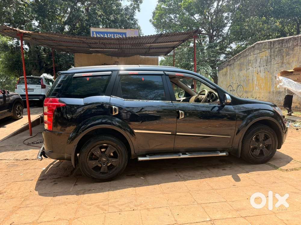 Mahindra Xuv500 Diesel 2014    Geunuine Running And Car Is In Mint Con