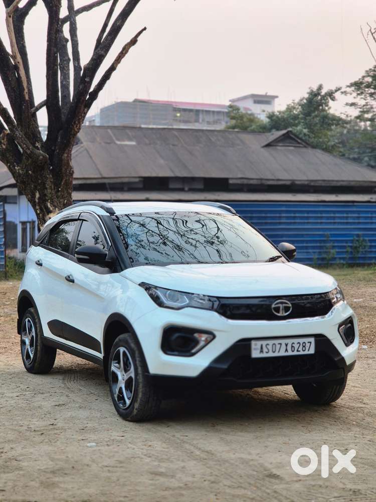 Tata Nexon, 2024, Petrol