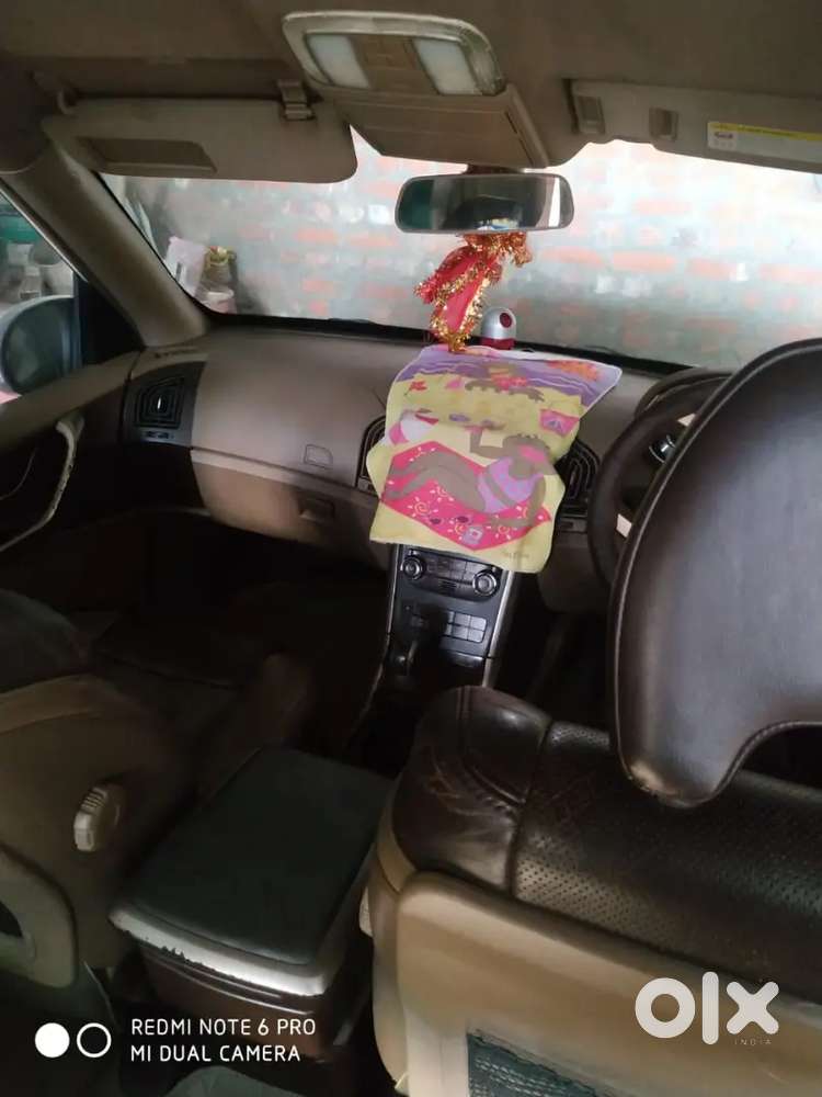 Hand Too Hand Army Perscon Car And Very Good Condition