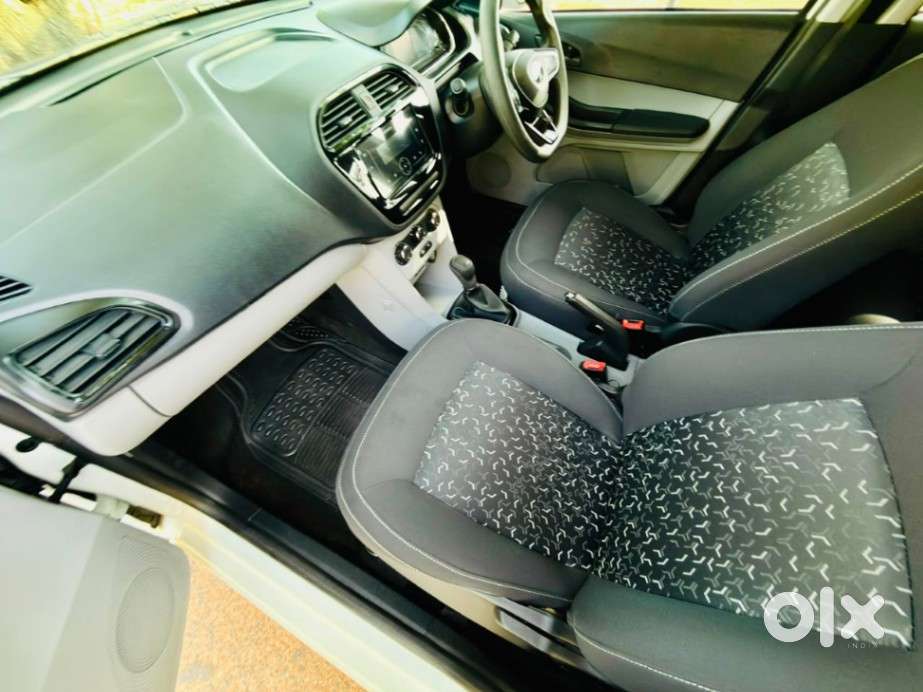 Tata Tiago 1.2 Revotron Xm, 2024, Petrol