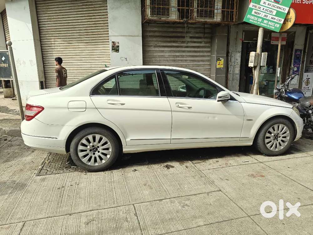 Mercedes-benz C Class 2009 Petrol 73000 Km Driven
