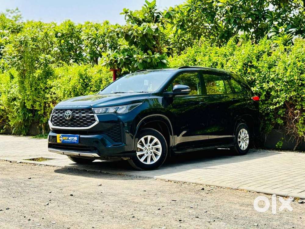 Toyota Innova Hycross Gx (o), 2025, Petrol