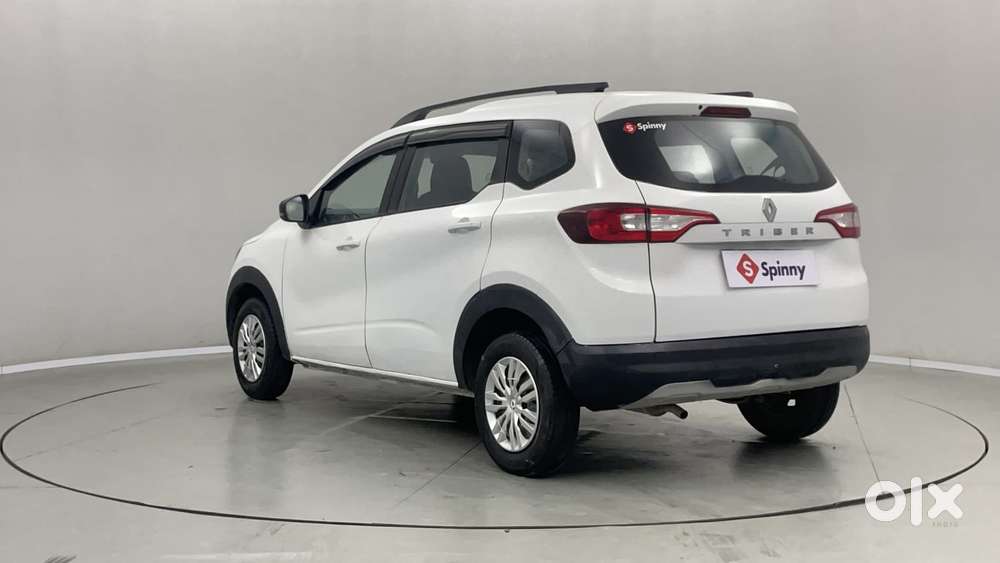 Renault Triber Rxt, 2022, Petrol