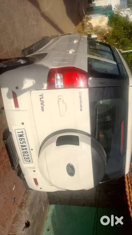 Mahindra Tuv 300 2018 Variant