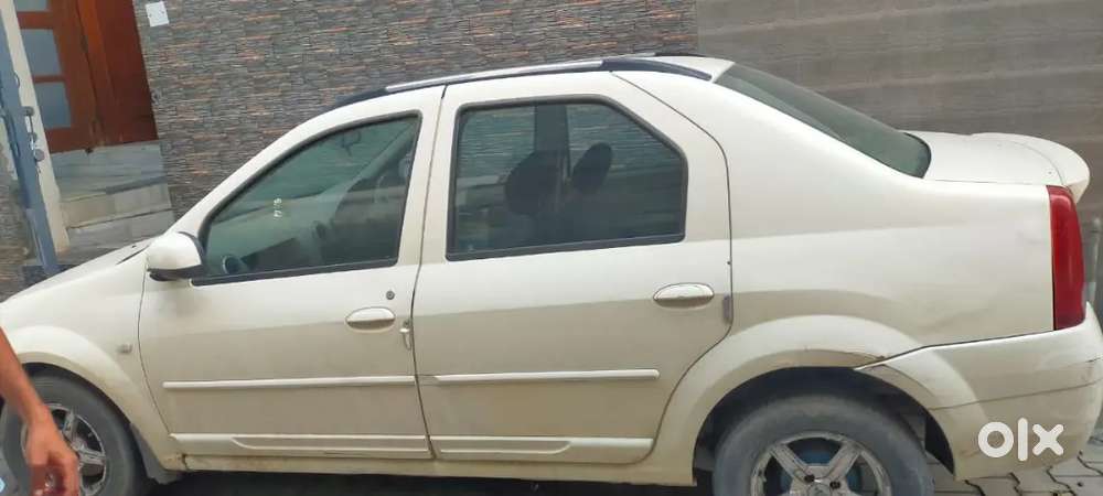 Mahindra Logan 2012 Diesel Good Condition