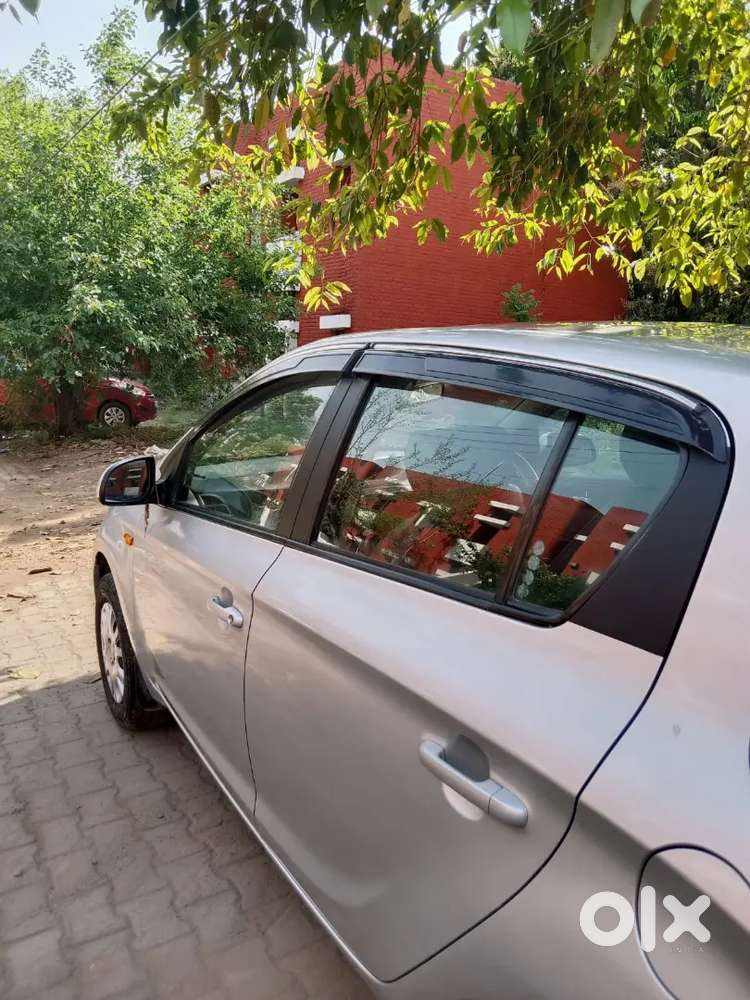 Hyundai I20 2010 Petrol 106000 Km Driven