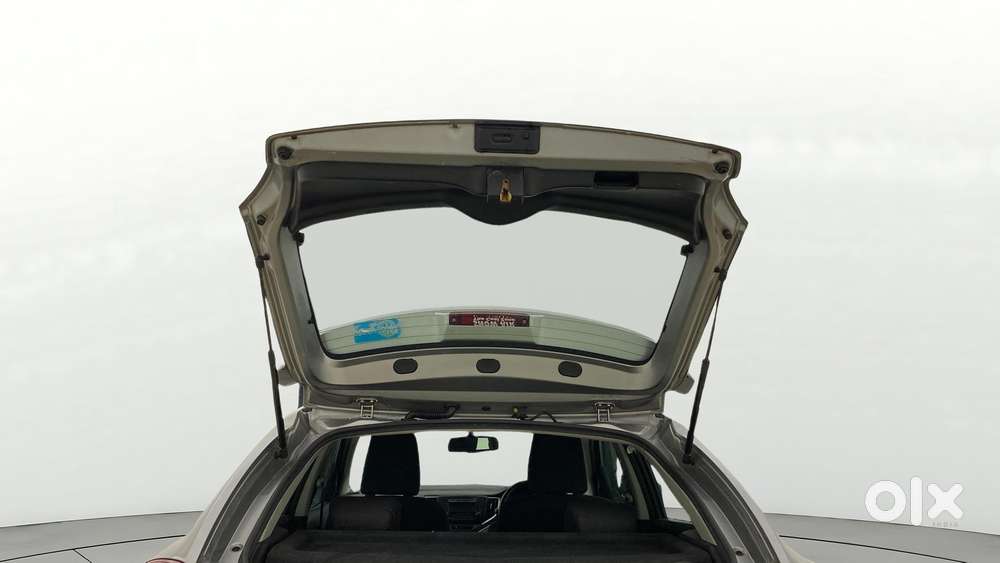 Maruti Suzuki Baleno 1.2 Zeta, 2017, Petrol