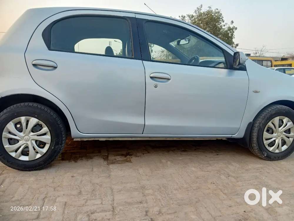 Toyota Etios Liva 2012