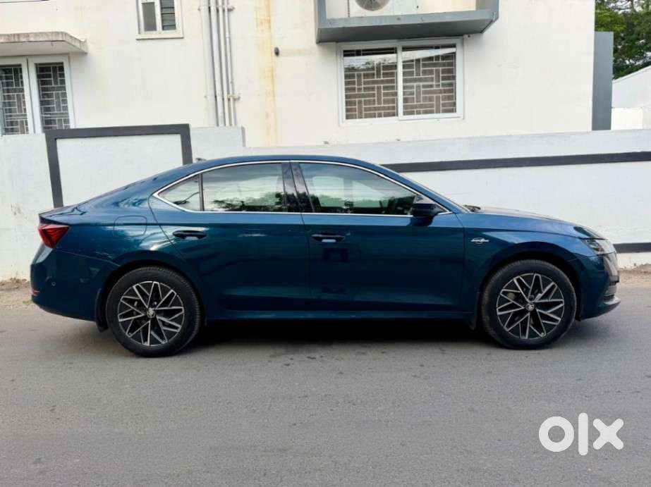 Skoda Octavia 1.8 Tsi At L K, 2022, Petrol