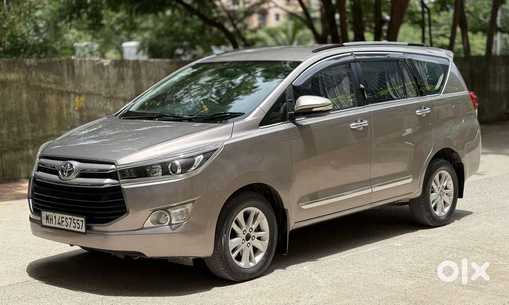 Toyota Innova Crysta 2.4 Vx Mt 8s, 2016, Diesel