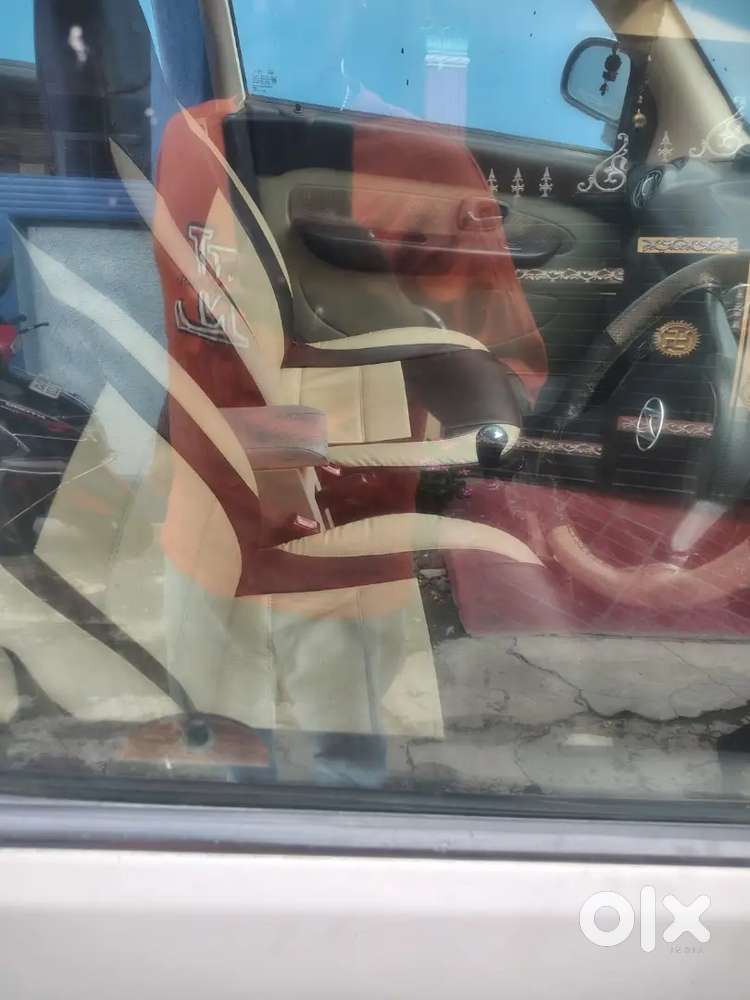 Hyundai Santro Xing 2011 Petrol Well Maintained Untouched Car Arm Rest