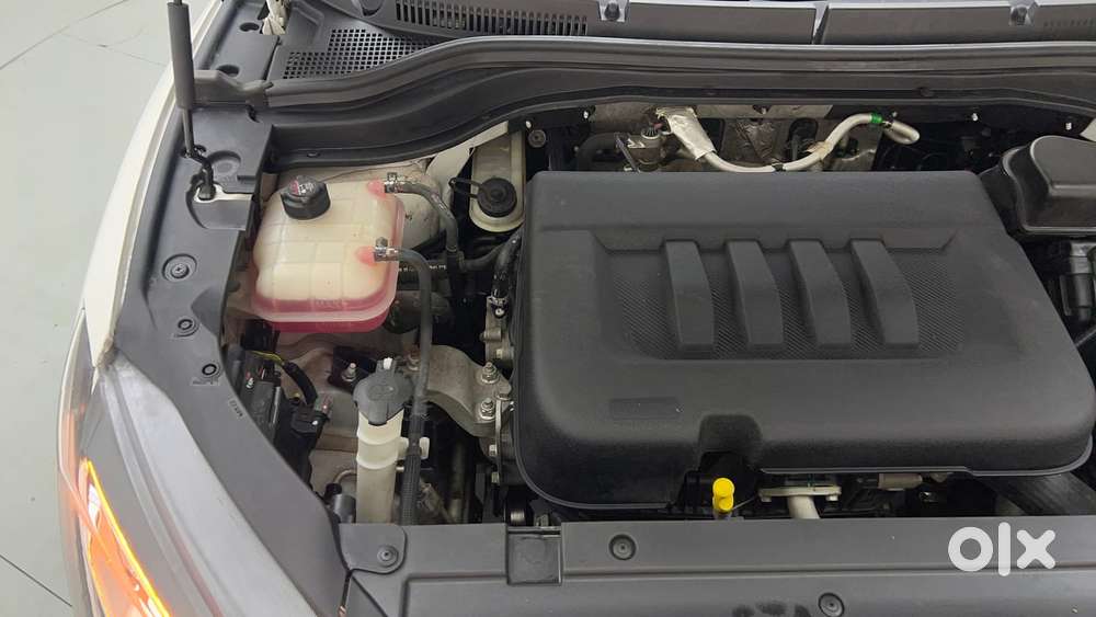 Mahindra Xuv700 2.2 Ax 5 Diesel Mt 7 Str, 2023, Diesel