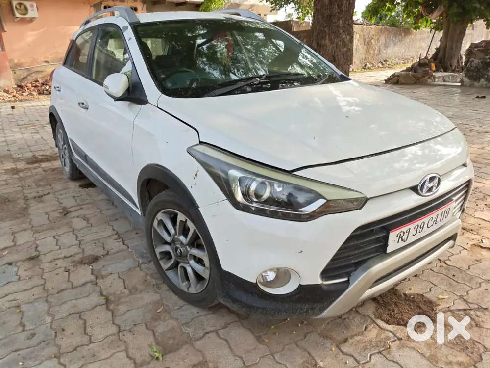 Hyundai I20 Active 2015 Diesel 120000 Km Driven