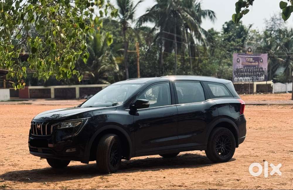 Mahindra Xuv700 Mx Petrol Manual – 2025  Almost New  2900 Km Driven