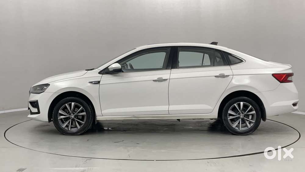Skoda Slavia Style 1.0l Tsi Mt, 2022, Petrol