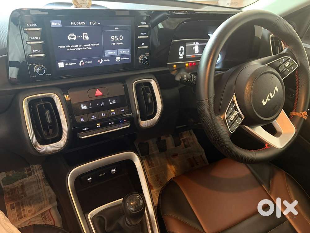 Kia Sonet Petrol Manual Oct 2025