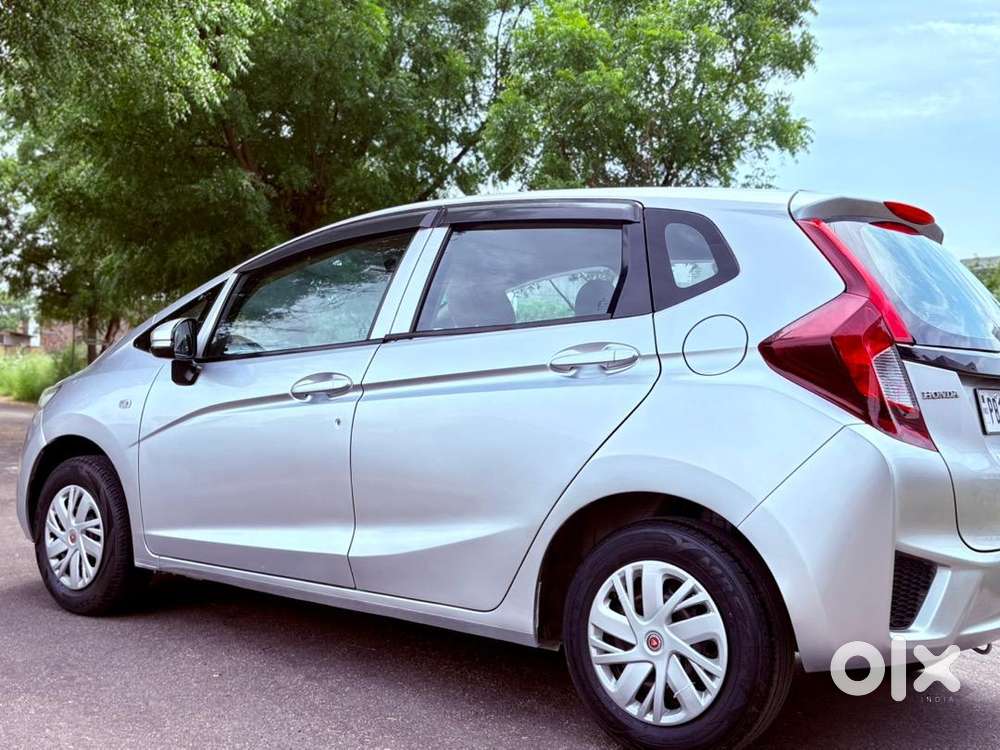 Honda Jazz 2016 Petrol I-vtec First Owner Pb10
