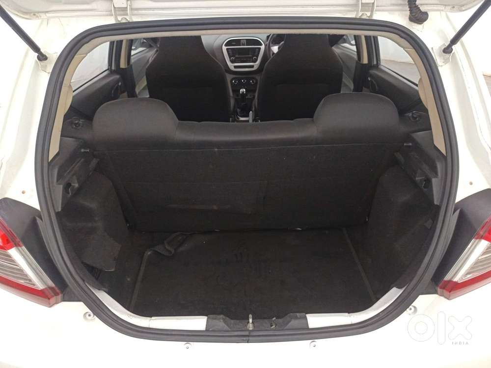 Tata Tiago 1.2 Revotron Xt, 2016, Petrol