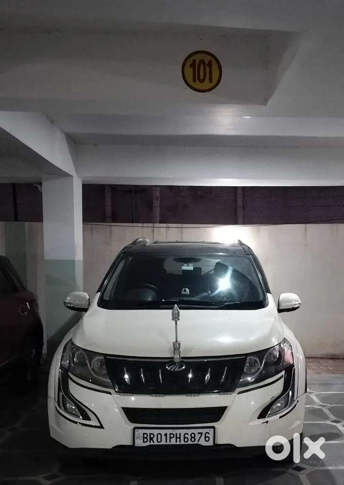 Mahindra Xuv500 2.2 W10 2017