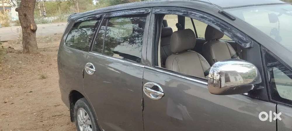 Toyota Innova 2010