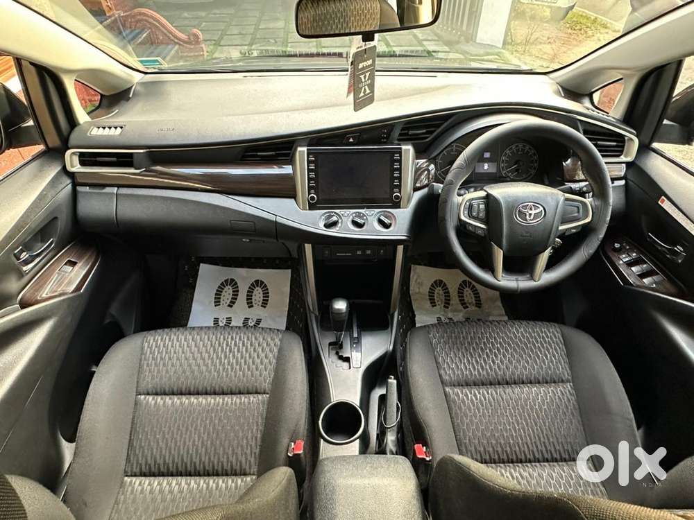 Toyota Innova Crysta 2.7 Gx At 8s, 2021