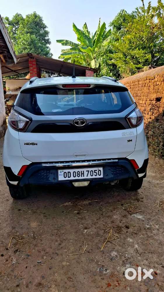 Tata Nexon 2017 Petrol Creative Plus