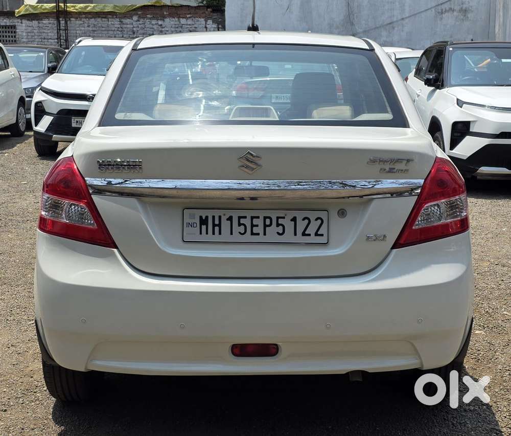 Maruti Suzuki Swift Dzire 1.2 Zxi Bsiv, 2014, Petrol