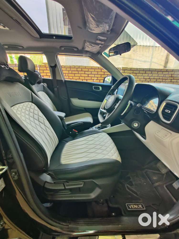 Hyundai Venue 1.0 S (o) Turbo Dct, 2024, Petrol