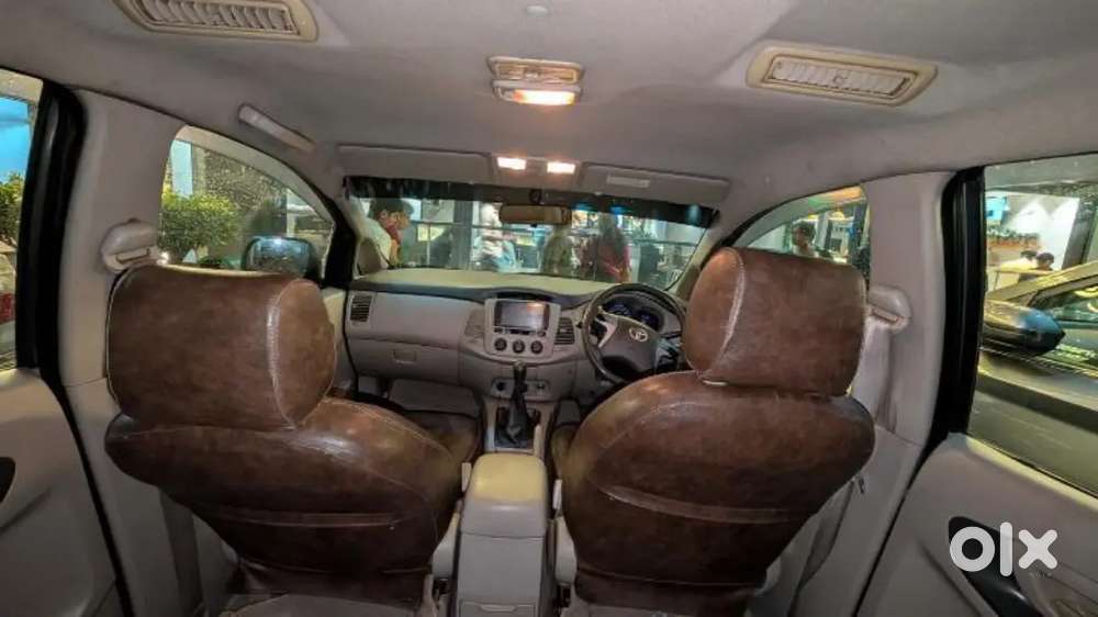 Toyota Innova 2014 Diesel Well Maintained