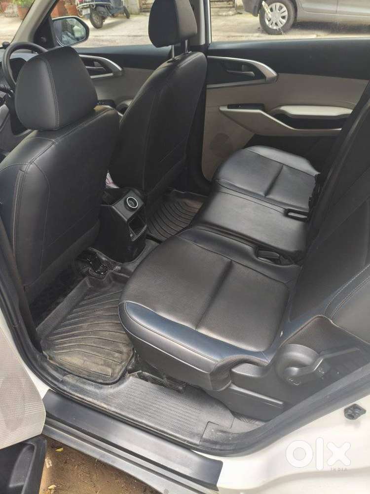 Kia Carens 1.5 Prestige Plus 7 Str Imt, 2025, Diesel