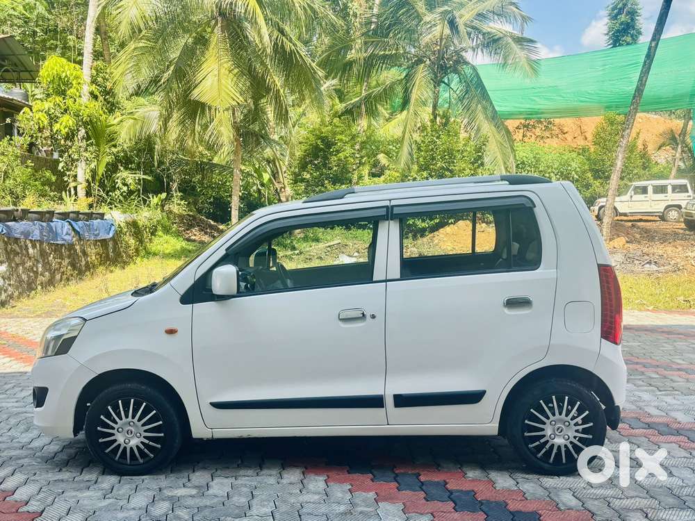 Maruti Suzuki Wagon R Vxi, 2013, Petrol