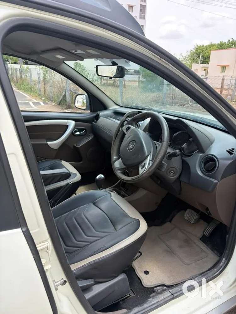 Renault Duster Diesel-automatic
2016