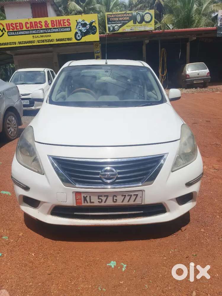 Nissan Sunny 2015