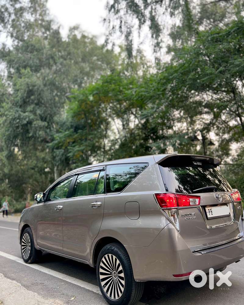 Toyota Innova Crysta [ ] 2.4 Zx At 7 Str, 2022, Diesel