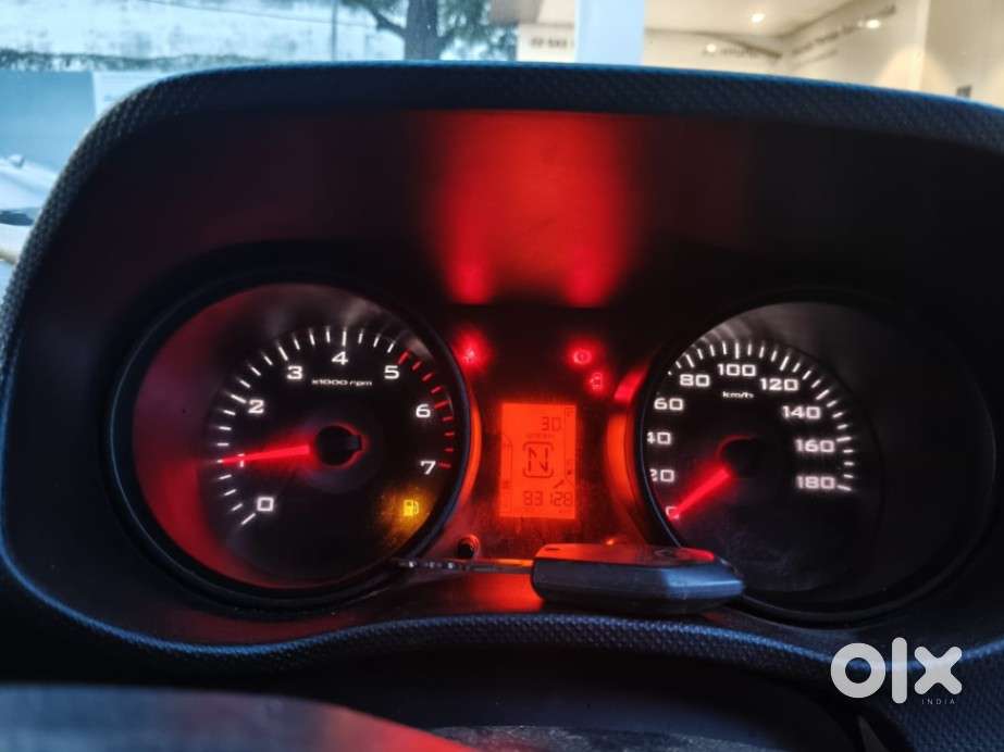 Mahindra Tuv 300 T6 Plus, 2017, Diesel